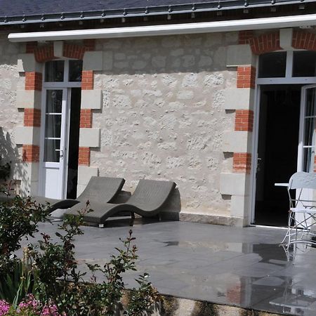 Petite Maison Des Roses - Gite 2 Personnes Brain-sur-Allonnes Екстериор снимка